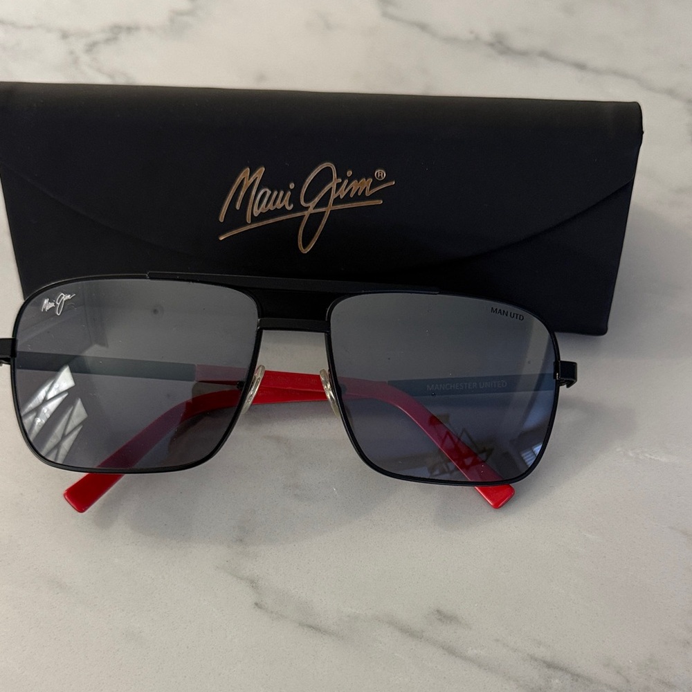 Maui Jim Black and Red Aviator Sunglasses Manchester United special edition